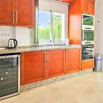 5 Bed With Pool In Cerros De Aguila