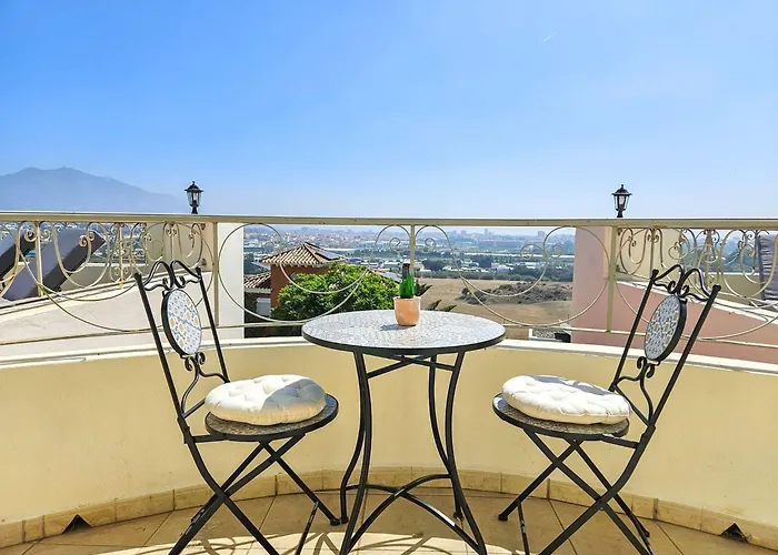 别墅 5 Bed With Pool In Cerros De Aguila 丰希罗拉