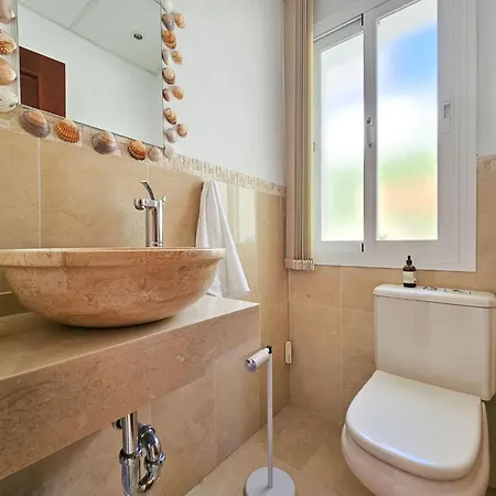 5 Bed With Pool In Cerros De Aguila Villa *