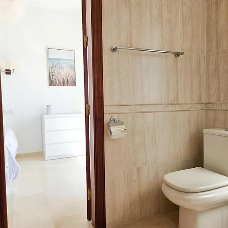 5 Bed With Pool In Cerros De Aguila 빌라 *