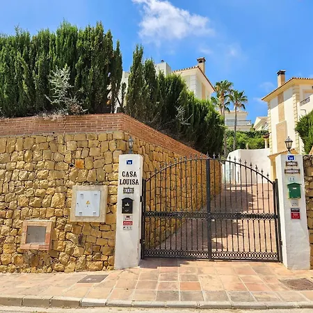 5 Bed With Pool In Cerros De Aguila