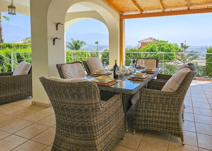 5 Bed With Pool In Cerros De Aguila Villa *