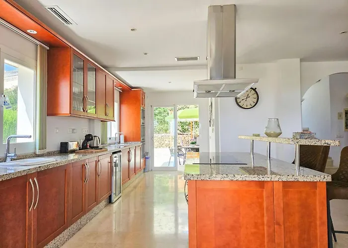 5 Bed With Pool In Cerros De Aguila * Fuengirola