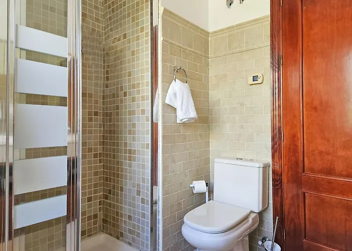 5 Bed With Pool In Cerros De Aguila Fuengirola