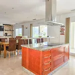 5 Bed With Pool In Cerros De Aguila * フエンヒロラ