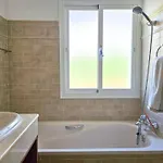 ヴィラ 5 Bed With Pool In Cerros De Aguila *