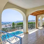 5 Bed With Pool In Cerros De Aguila * フエンヒロラ